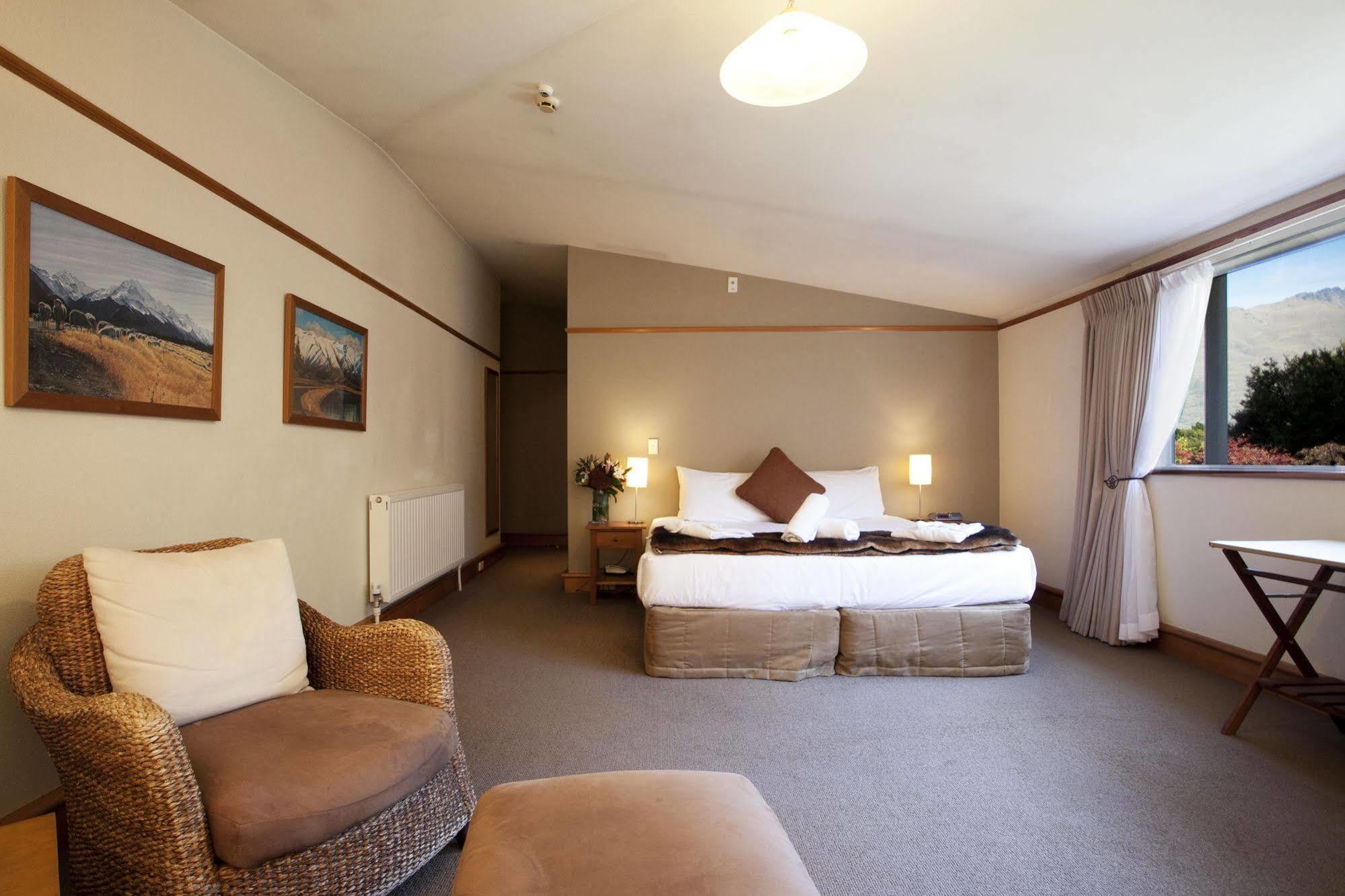 The Central Private Hotel By Naumi Hotels Квинстаун Экстерьер фото